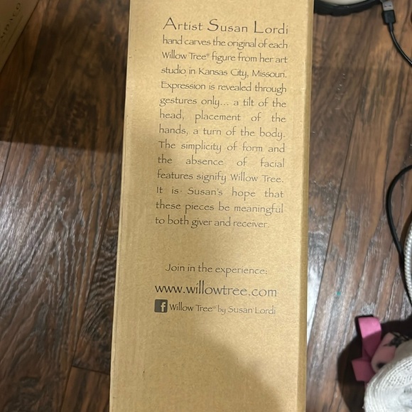 Willow Tree Hand Painted Resin Nativity Figurine w boxes - Picture 8 of 13